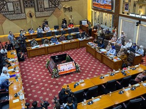 Dasco Pimpin Rapat Tingkat I RUU Ketenagakerjaan, Menaker-Menteri PPPA Hadir