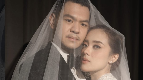 2 Juara MasterChef Nikah, Jerry Andrean & Stefani Horison Tampil Klasik