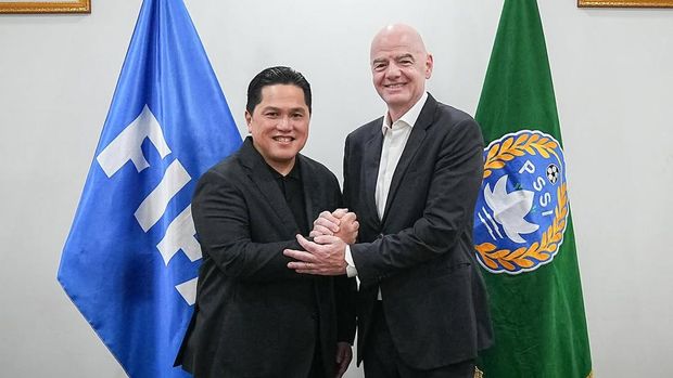 Erick Thohir menyambut Gianni Infantino yang akan menghadiri laga final FIFA ASEAN Cup 2026. (Dok. PSSI)