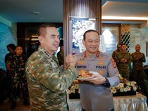 Kapolda dan Wakapolda Metro Hadiri Syukuran HUT Ke-81 TNI di Kodam Jaya