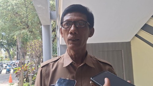 Kepala BKPSDM Mataram, Taufik Priyono, saat diwawancarai Senin (5/10/2026). (Nathea Citra/detikBali)