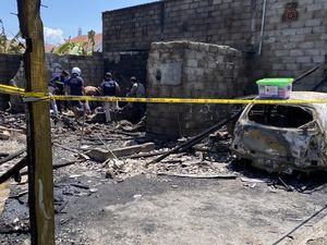 Korsleting Listrik Jadi Pemicu Kebakaran Usaha Potong Ayam di Denpasar