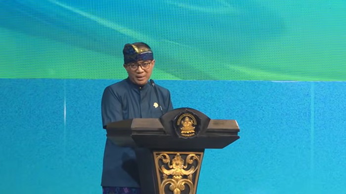 Mendiktisaintek Brian Yuliarto singgung masalah banyaknya program studi di perguruan tinggi Indonesia.