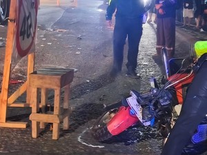 Video: Motor Roda 3 Angkut 7 ABG Tabrak Dump Truk di Bogor, 2 Orang Tewas