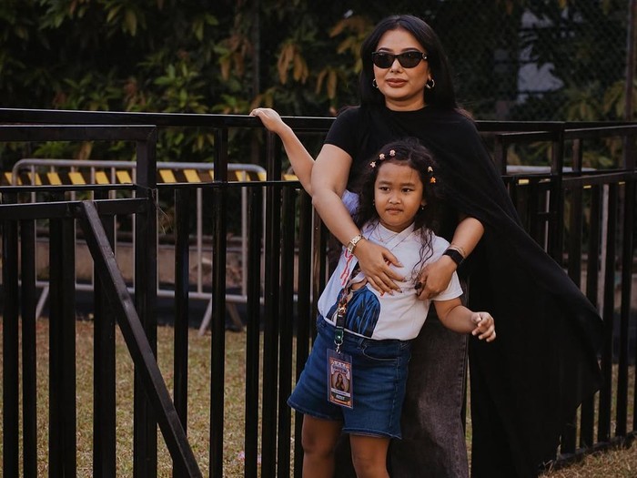 Mutia Ayu dan Gewa
