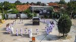 Pakai Baju Ihram, Anak-anak Belajar Manasik Haji