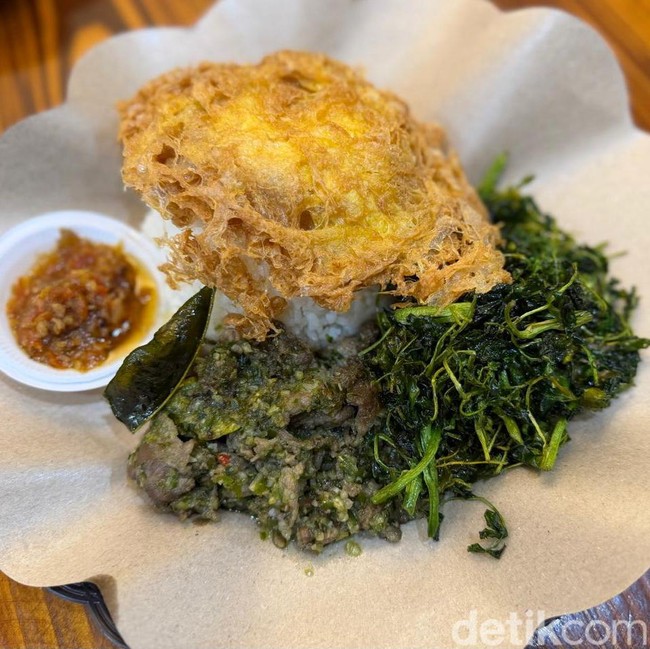 Puas! Makan Oseng Daging Cabe Ijo Mulai Rp40 Ribuan di Bekasi