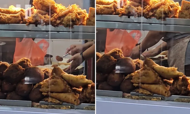 Pekerja Gerai Ini Oles Mentega ke Roti Pakai Jari Pekerja Gerai Ini Oles Mentega ke Roti Pakai Jari
