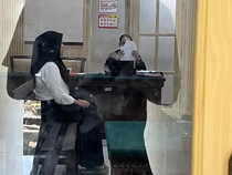 Jadi Terdakwa Penipuan, Korban Pemerkosaan Lesbian di Mojokerto Diadili