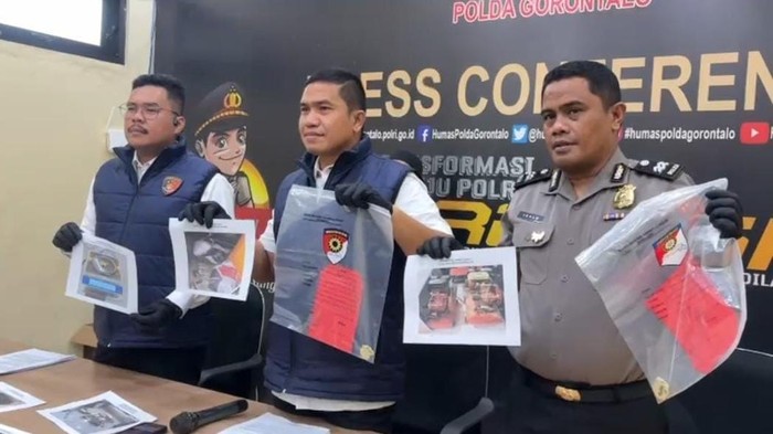Polisi menetapkan dua tersangka dalam kasus tambang emas ilegal di Gorontalo.