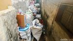 Potret Sulis, Lansia yang Masih Berjuang dari Tumpukan Barang Bekas