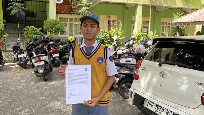 Siswa SMAN 1 Parepare, Najim Al Haqoni, berhasil meretas sistem NASA dan menemukan celah keamanan.
