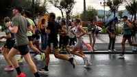 Amber Heard berhasil finis half marathon. First half marathon, terima kasih Donosti. 21 kilometers dalam 1:39 menit, tulisnya dilihat di Instagram, Selasa (6/10/2026). (Foto: dok Instagram amberheard)