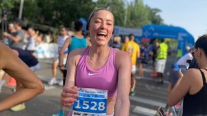 Cool! Amber Heard Virgin Half Marathon di Spanyol, Catat Waktu 1,39 Jam