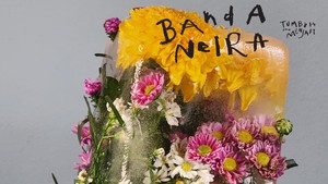 Lagu Ajariku Jadi Berani dari Banda Neira sudah bisa didengarkan di beberapa platform musik digital. (Foto: ist)