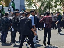 DPRD Parepare Didemo Imbas Perda Retail Potensi Matikan UMKM
