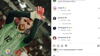 Meski tidak tampil di laga puncak, Marteen Paes, tetap bangga dengan pencapaian ini. Bahkan postingannya itu direspon klub Ajax Amsterman, klub yang dibelanya saat ini. Foto: Screenshot