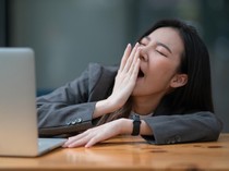 Merasa Ngantuk Padahal Waktu Tidur Tercukupi, Ini Penyebabnya