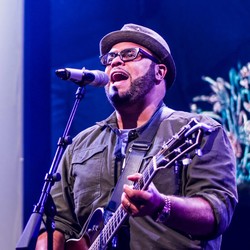 Sikap! Konser Israel Houghton & New Breed di Jakarta Dilarang Pemerintah