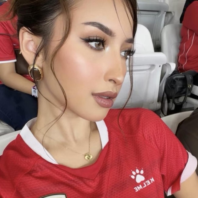 Gaya Jennifer Coppen Dukung Suami di Final FIFA ASEAN Cup 2026, Tampil Baddie