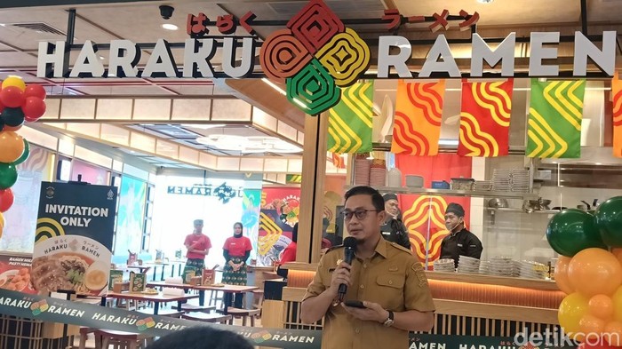 Kepala Dinas Pariwisata Kota Palembang M Irman hadiri pembukaan Haraku Ramen
