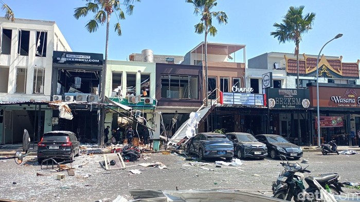 Lokasi ledakan di klaster San Antonio Pakuwon City Surabaya.