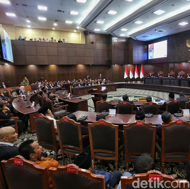 MK Tolak Gugatan Soal Syarat Pendidikan Wapres Gibran