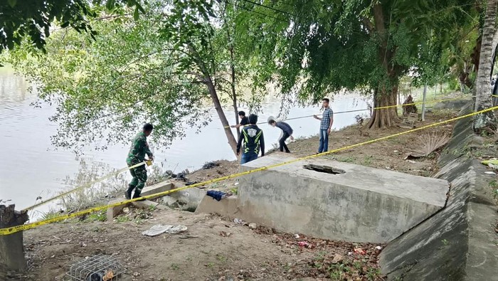 Mortir ditemukan pencari tiram di Krueng Aceh (Foto: Polresta Banda Aceh)
