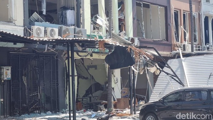 Penampakan lokasi ledakan di Perum San Antonio, Pakuwon City Surabaya