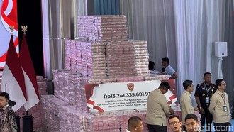 Penampakan Uang Rp 13,2 T Menggunung di Kejagung, Bakal Diserahkan ke Negara