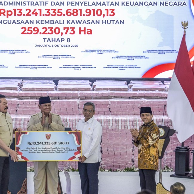 Prabowo Saksikan Penyerahan Uang Rp 13,24 T Hasil Penertiban Kawasan Hutan
