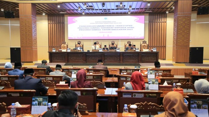 Rapat paripurna penyampaian pandangan terkait Raperda APBD 2027