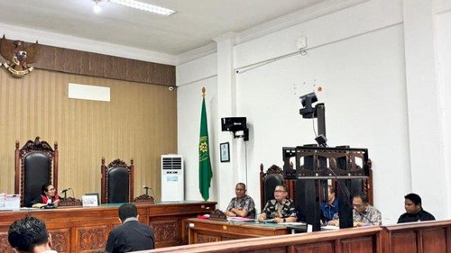 Sidang praperadilan penetapan tersangka tiga anggota DPRD TTU di PN Kelas 1A Kupang, NTT, Selasa (6/10/2026). (Foto: Dok. PN Kupang)
