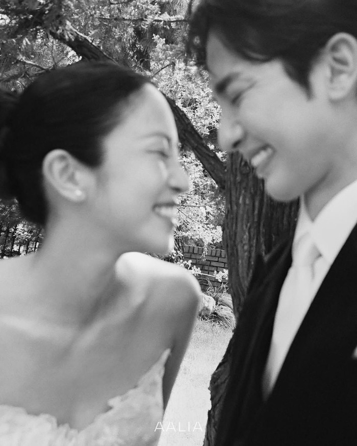 Song Ji Ho & Kim So Ri menikah.