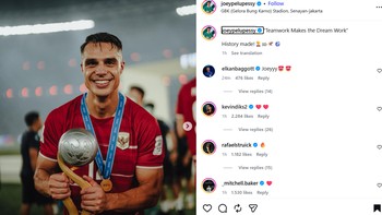 Lini tengah Timnas begitu kokoh karena ada Joey Pelupessy. Ia langsung pamer trofi di Instagram. Foto: Screenshot