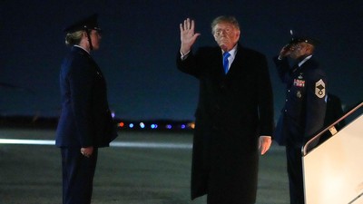 Trump Kembali ke Andrews Usai Kampanye di Nebraska