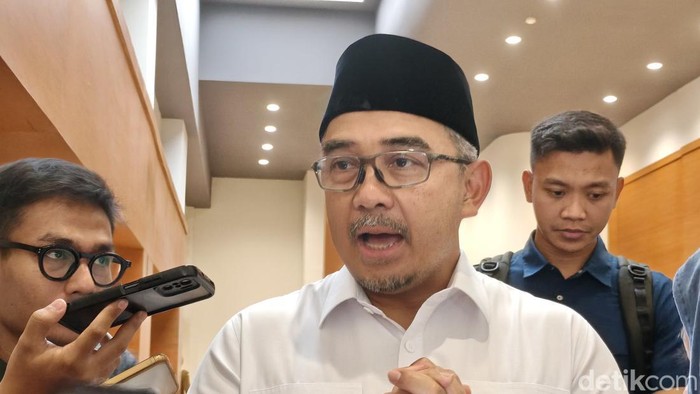 Walikota Bandung Farhan