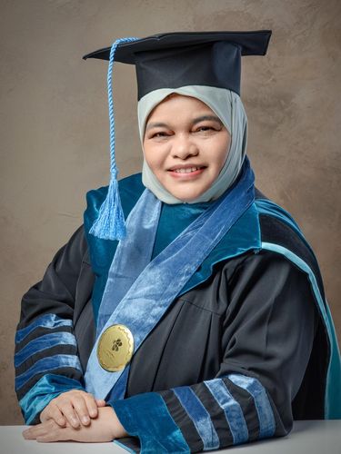 Kandidat DPD RI Awards Aslis Wirda Hayati