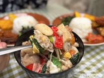 Dapur Mama Cafe: Ngeunah! Makan Seblak di dalam Rumah Mewah di Kemang