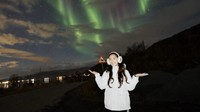 HERE IS FELITO’s FIRST AURORA BOREALIS Thankyou Jesus thankyou! Indah banget! Semua warna yg aku request ada, green, purple, red, tulis Feli dengan emoji berkaca-kaca dilihat pada Rabu (7/10/2026). Foto: Instagram @felicyangelista_ dan @hitocaesar