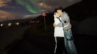 Felicya Angelista sedang berlibur bersama Caesar Hito. Mereka kini berada di Tromse, Norwegia. Pada momen itu Felicya dan Caesar berkesempatan bisa melihat aurora. Foto: Instagram @felicyangelista_ dan @hitocaesar