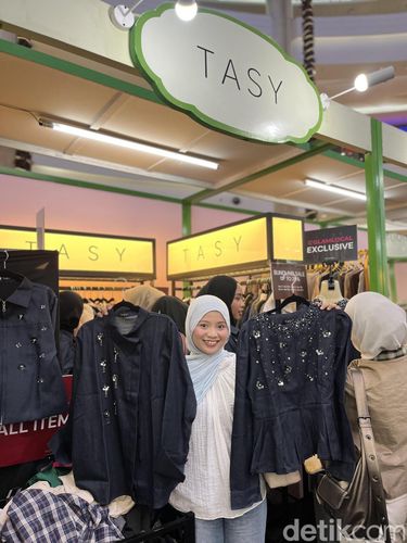 GLAMLOCAL Bazar busana dan hijab lokal kembali digelar bertajuk Glamlocal Warehouse Sale mulai dari 7-11 Oktober 2026 di Grand Atrium, Kota Kasablanka.
