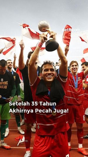 Video: 35 Tahun Menunggu, Akhirnya Trofi Itu Pulang Juga