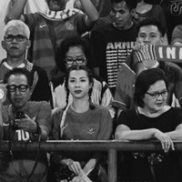 Gaya Jennifer Bachdim Bagikan Foto Jadul Dirinya Nonton Bola di Tahun 2010