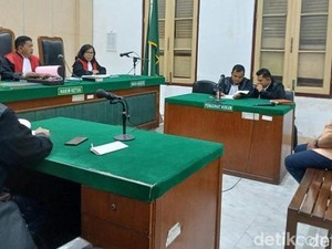 Korupsi Pengadaan Plang Sekolah, Eks Manajer BOS di Labusel Divonis 2 Tahun Bui