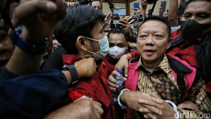 Mantan Jampidsus Febrie Adriansyah Jalani Sidang Perdana Kasus TPPU Mantan Jaksa Agung Muda Bidang Tindak Pidana Khusus (Jampidsus) Febrie Adriansyah menghadiri sidang perdana di Pengadilan Tipikor pada Pengadilan Negeri Jakarta Pusat, Rabu (7/10/2026).