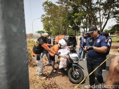 Proses rekonstruksi kasus dugaan pembunuhan Mozza di sebuah kos di Tegalsari, Candisari  hingga di jurang tol Semarang, Rabu (7/10) siang.