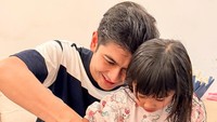 Hari spesial bersama manusia kecil favoritku, tulis Teuku Ryan dalam Instagram miliknya dilihat detikcom, Kamis (7/10/2026).  Foto: dok instagram Teuku Ryan