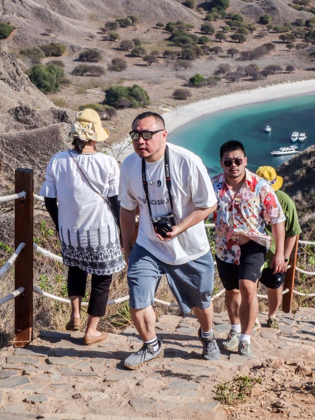 TN Komodo Makin Diburu Wisatawan, Kunjungan Tembus 379 Ribu Orang