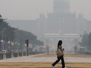 Sekolah di Malaysia Tutup Akibat Asap Karhutla